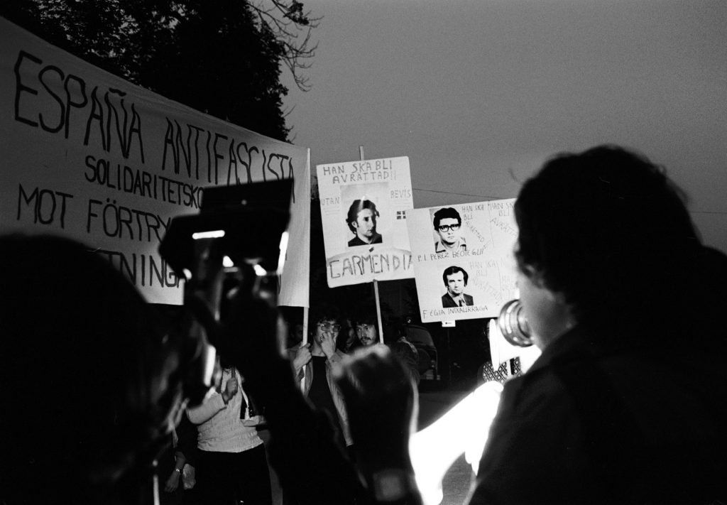 Demonstration i Stockholm 4 september 1975 mot Franco-diktaturens dödsdomar mot fem motståndskämpar.